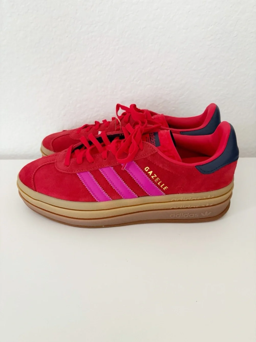 Adidas Gazelle Bold Platform Sneakers Women 8.5 Red Lucid Fuchsia NWT - Picture 4 of 14